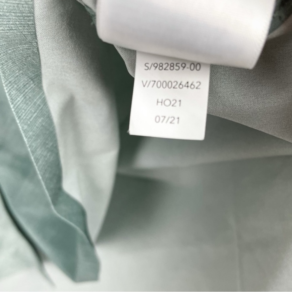 ATHLETA Urbanite Printed Oversized Button-Up Shirt in Denali Green Size M/PETITE - Picture 10 of 11